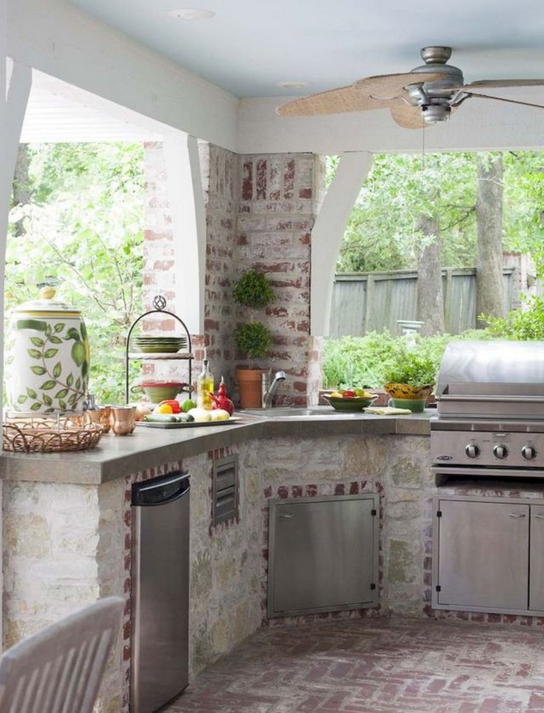44 Amazing Outdoor Kitchen Ideas On A Budget 12 